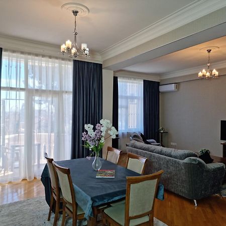 Mayden Family Apartment Baku Eksteriør billede
