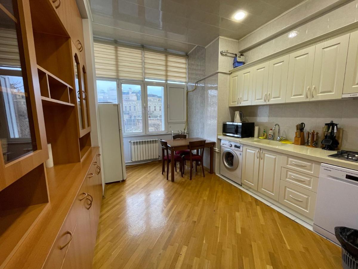 Mayden Family Apartment Baku Eksteriør billede