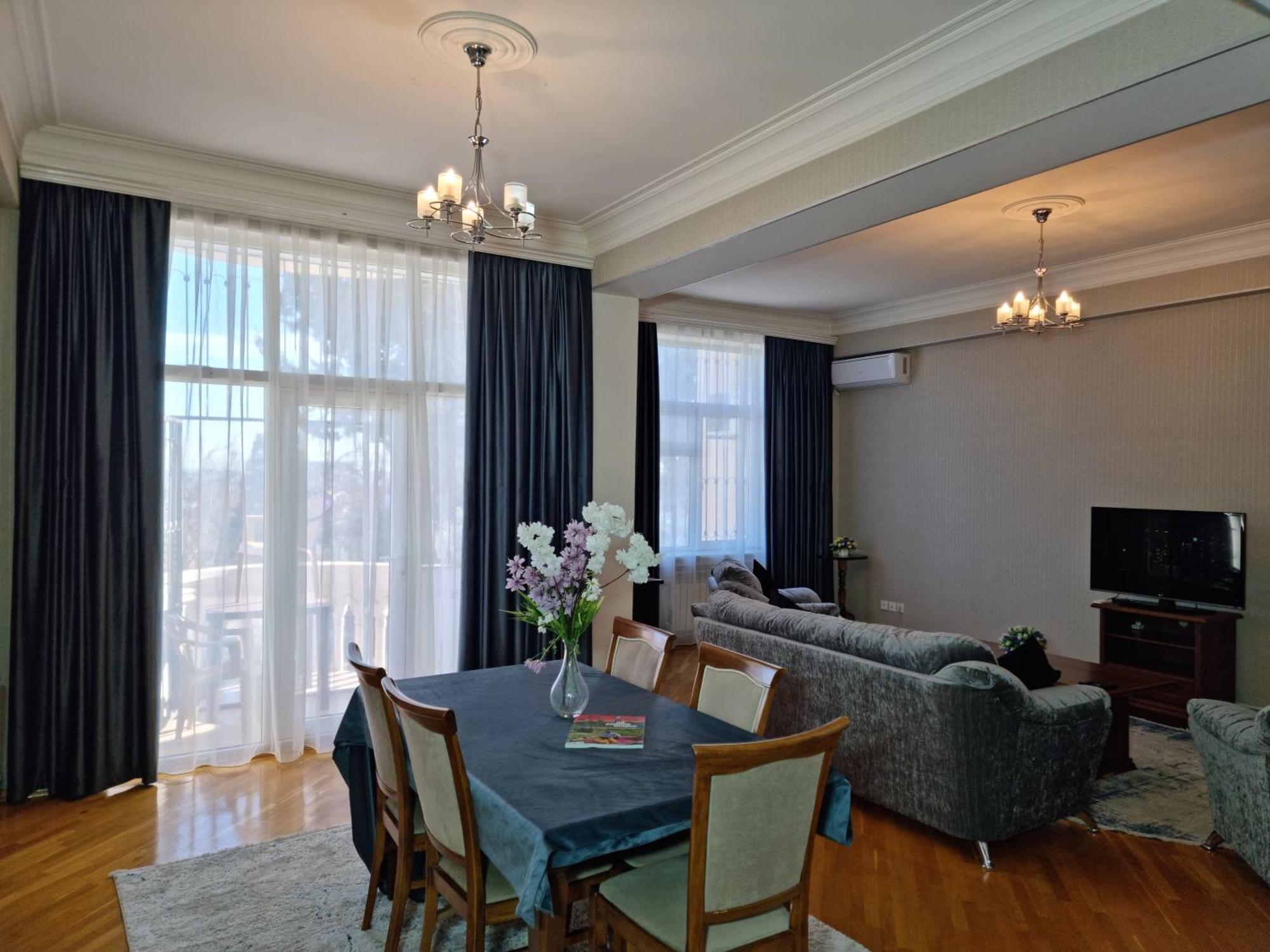 Mayden Family Apartment Baku Eksteriør billede